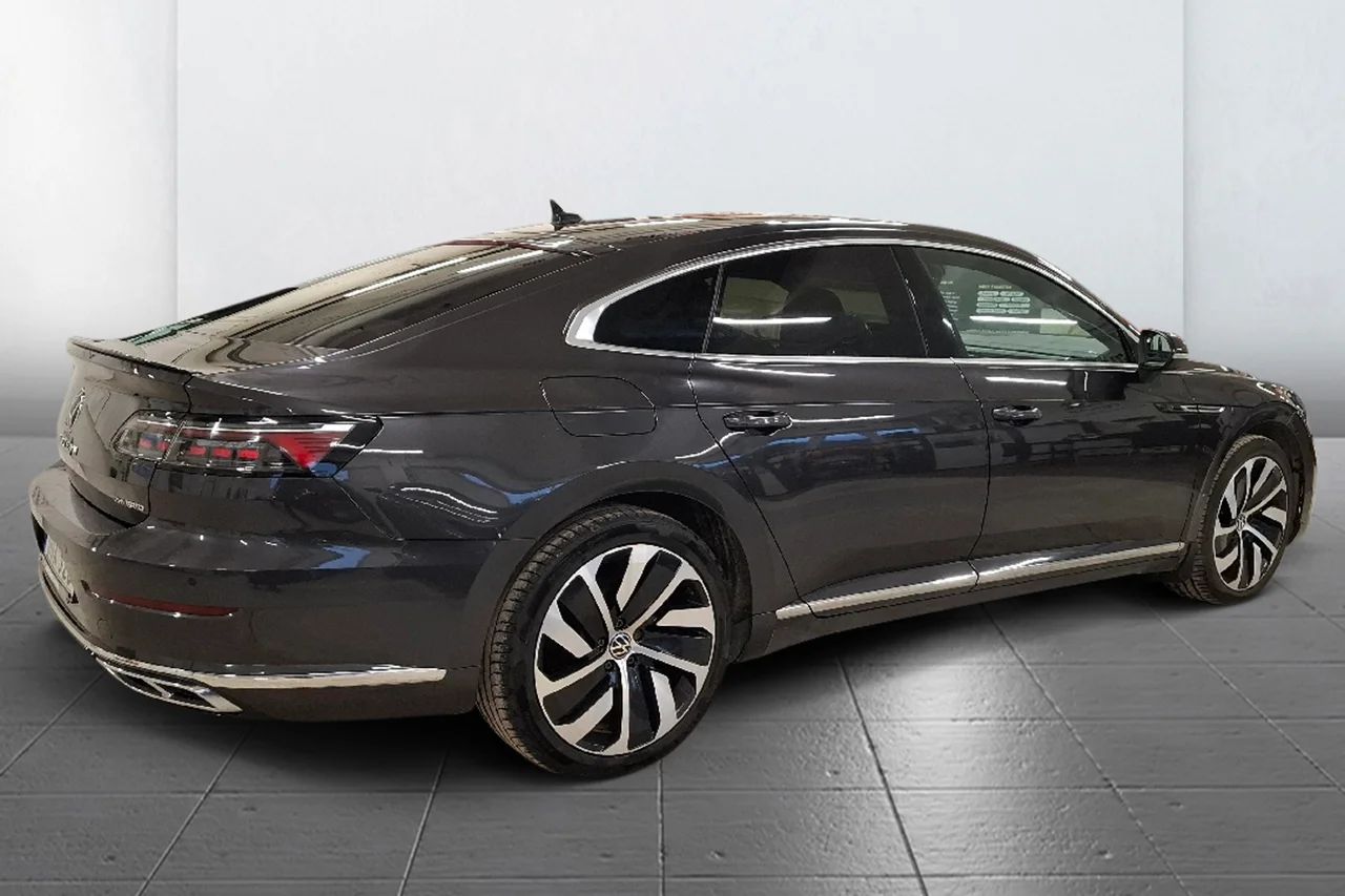 Volkswagen Arteon eHybrid R-Line Drag Värmare DCC Massage MOMS 218hk – bild 4 av 11