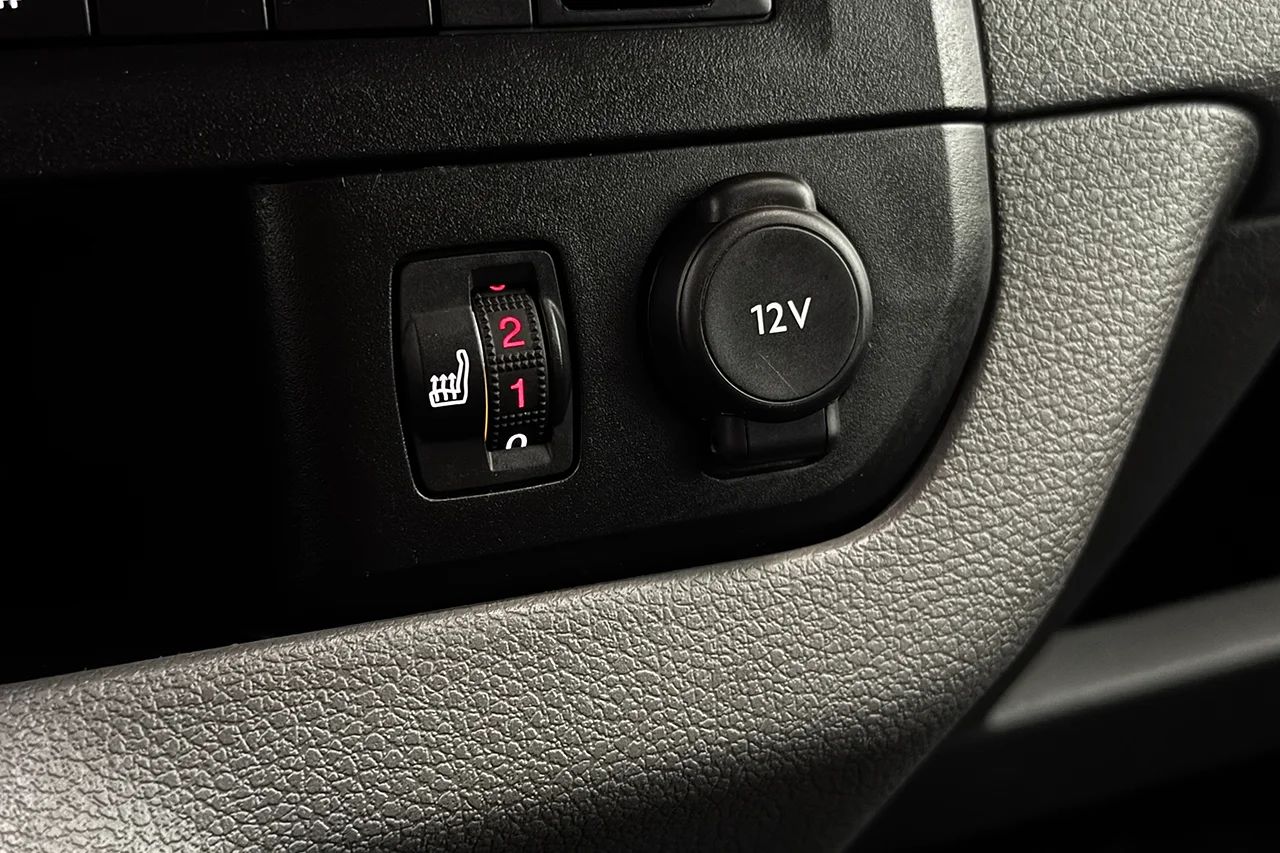 Toyota ProAce 2.0 D-4D L3 Drag 2xSidodörr HUD 3sits Värmare 122hk – bild 29 av 31