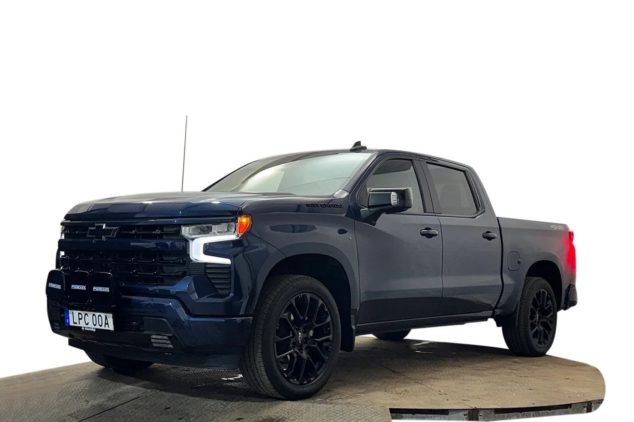 Chevrolet Silverado 1500 Crew 5.3 V8 Drag 360° Cockpit BOSE Läder LED MOMS 360hk – bild 1 av 28