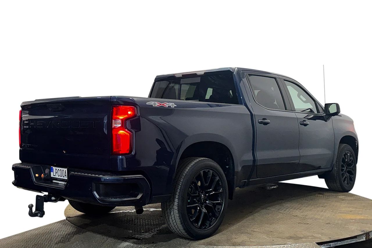 Chevrolet Silverado 1500 Crew 5.3 V8 Drag 360° Cockpit BOSE Läder LED MOMS 360hk – bild 5 av 28