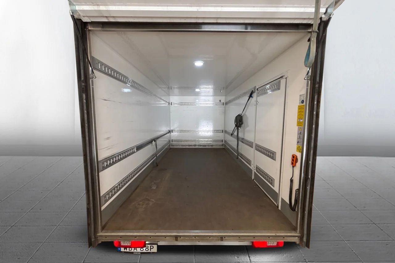 Mercedes-Benz Sprinter 317 CDI Volymskåp BG-Lyft 3-sits Kamera MOMS – bild 7 av 11