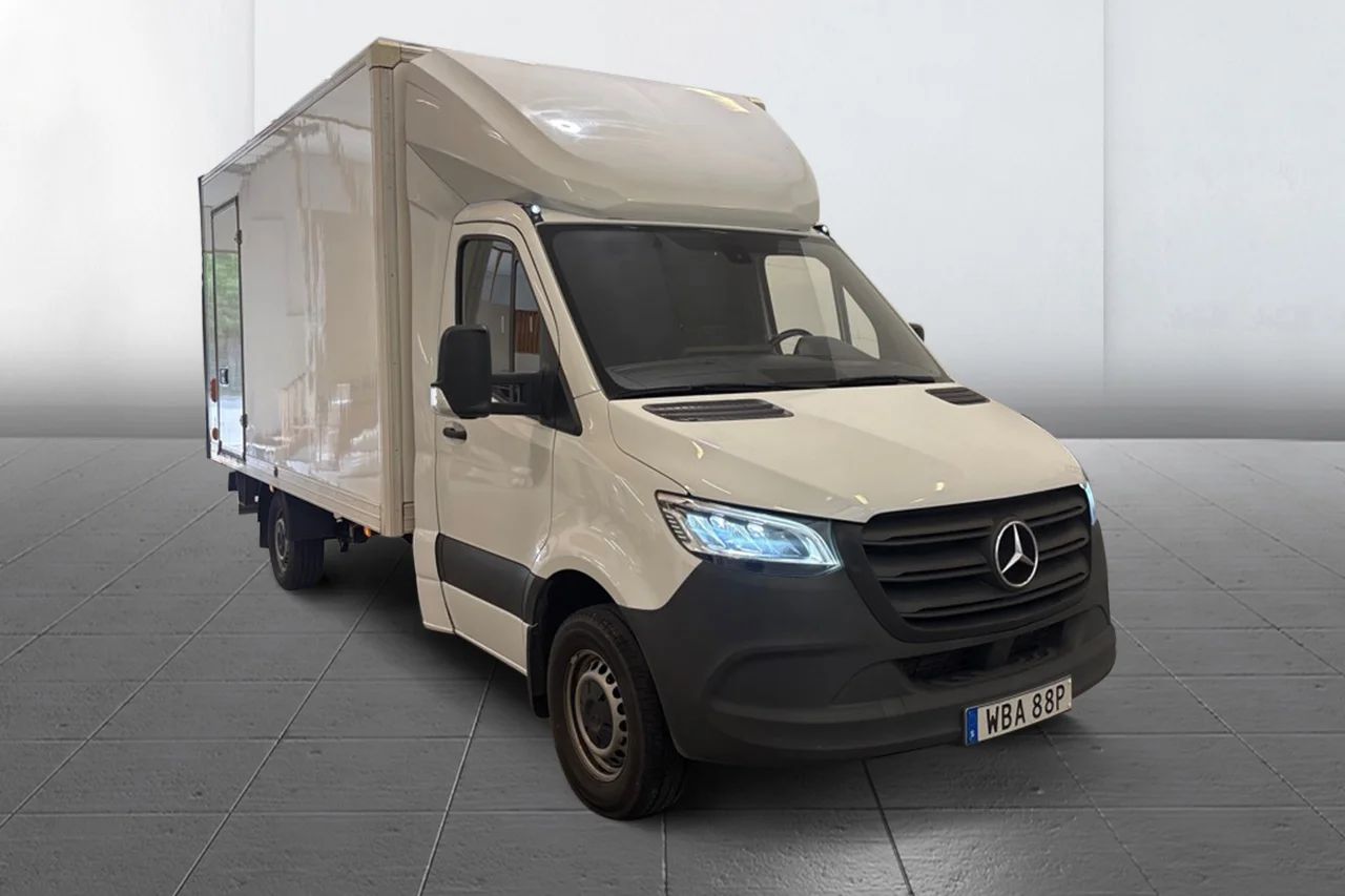 Mercedes-Benz Sprinter 317 CDI Volymskåp BG-Lyft 3-sits Kamera MOMS – bild 3 av 11