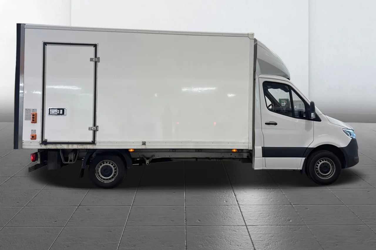 Mercedes-Benz Sprinter 317 CDI Volymskåp BG-Lyft 3-sits Kamera MOMS – bild 4 av 11