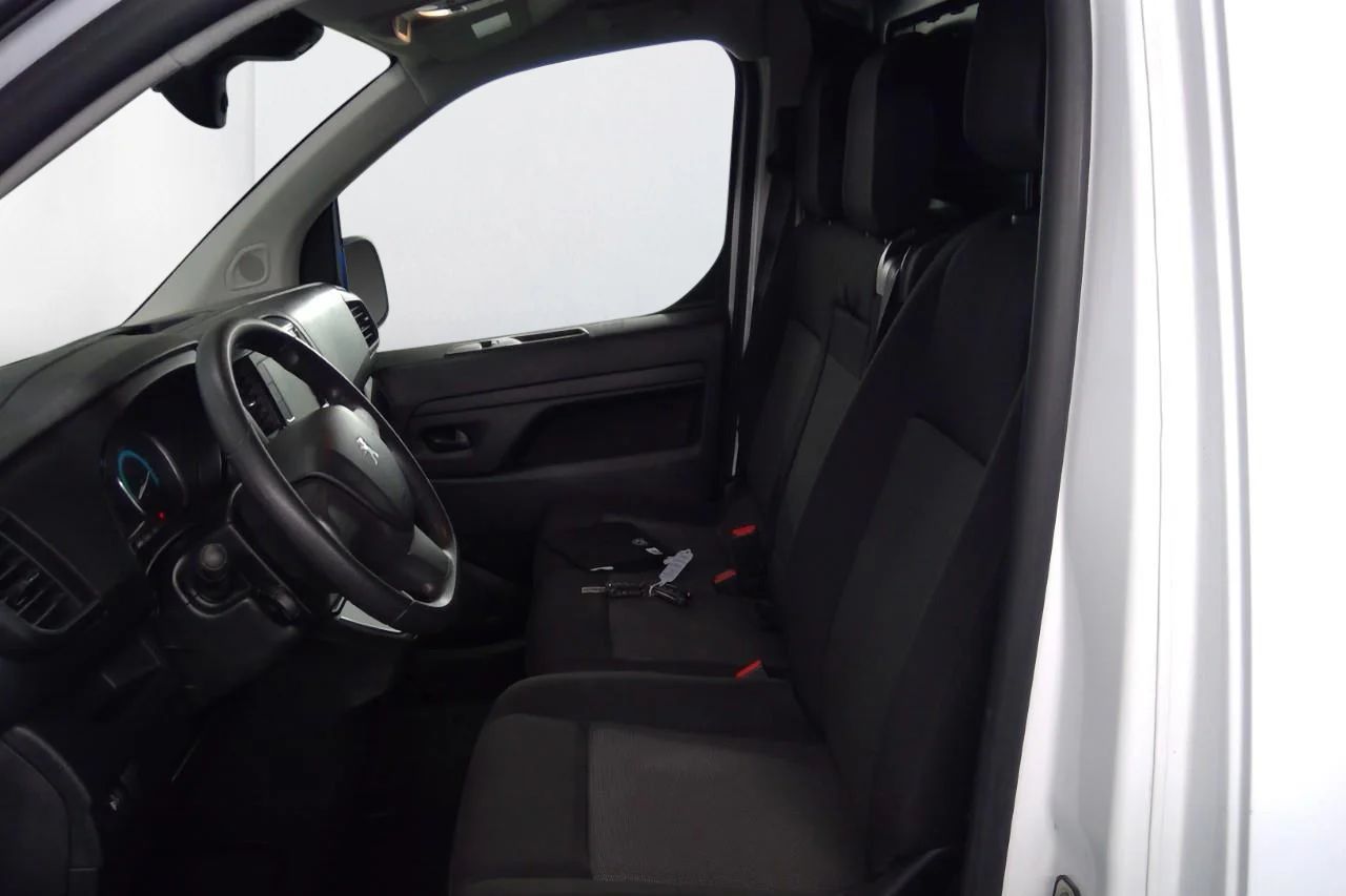 Peugeot e-Expert L2 75 kWh Drag Inredd 360° 3-sits MOMS 136hk – bild 7 av 8