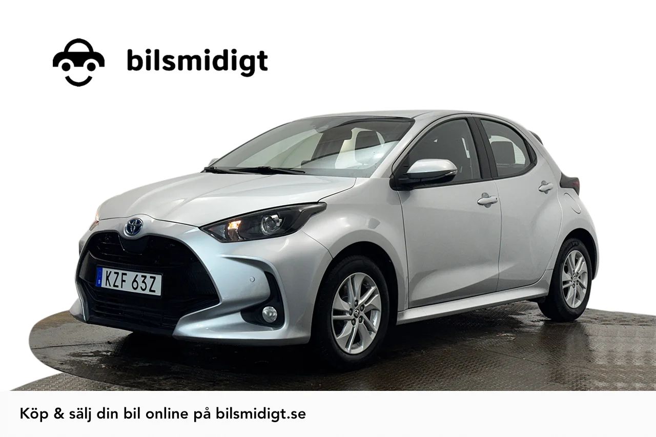 Toyota Yaris Hybrid Kamera PDC AdaptivFH Skyltigenkänning MOMS 116hk