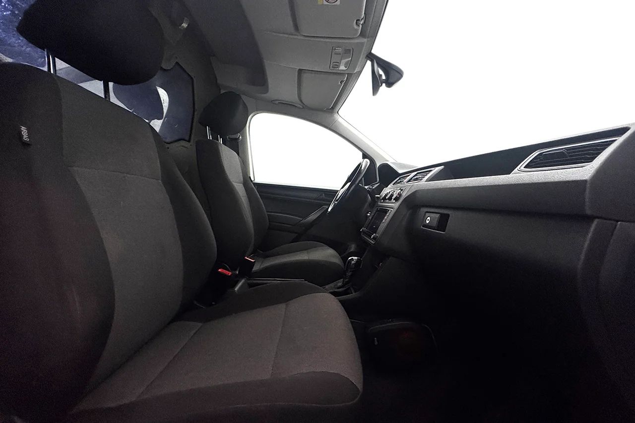 Volkswagen e-Caddy Maxi 37.3 kWh Drag Värmare CCS AppConnect MOMS 113hk – bild 15 av 26