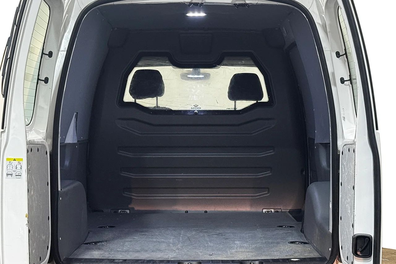 Volkswagen e-Caddy Maxi 37.3 kWh Drag Värmare CCS AppConnect MOMS 113hk – bild 12 av 26
