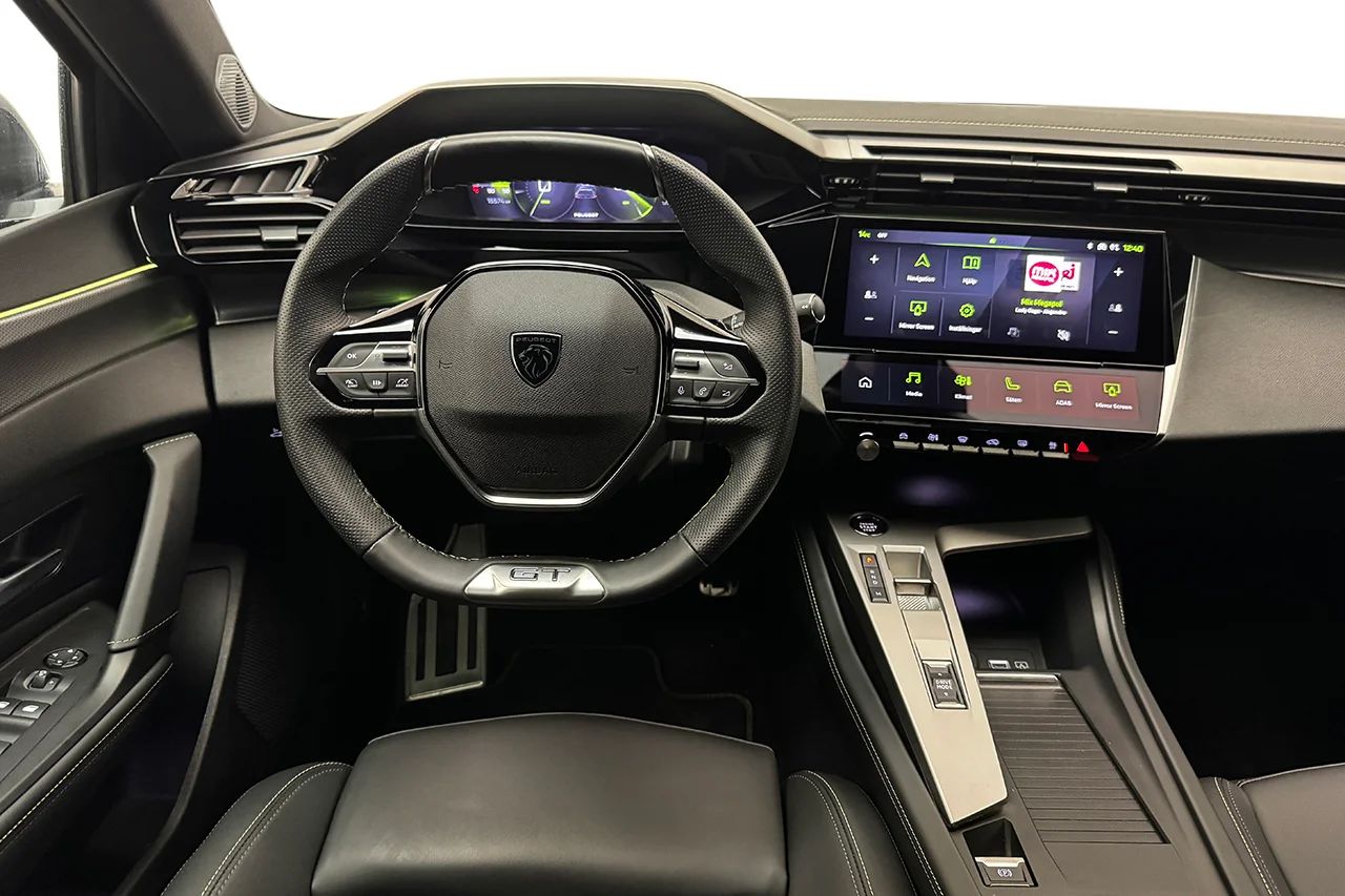 Peugeot 408 1.2 PureTech Massage 360° Cockpit Delläder MOMS 131hk – bild 19 av 39