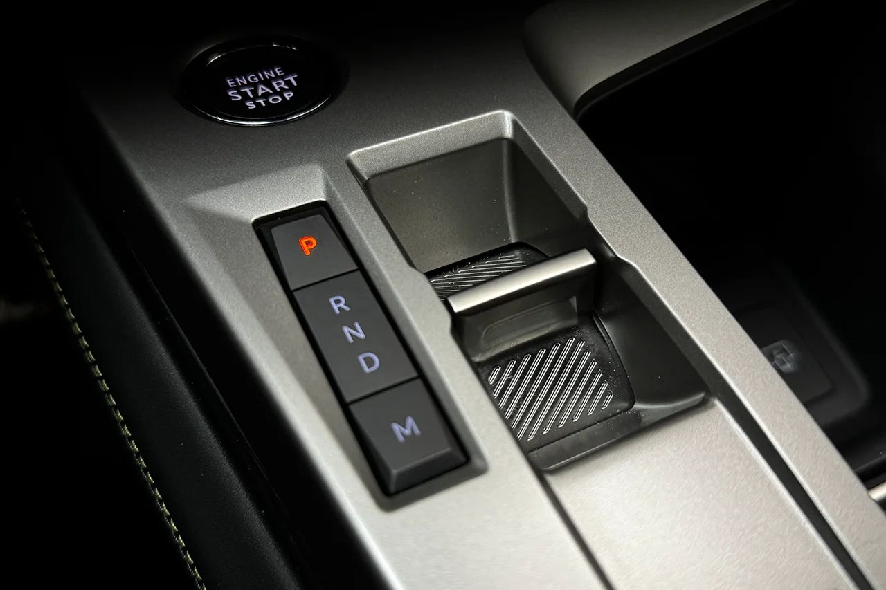 Peugeot 408 1.2 PureTech Massage 360° Cockpit Delläder MOMS 131hk – bild 34 av 39