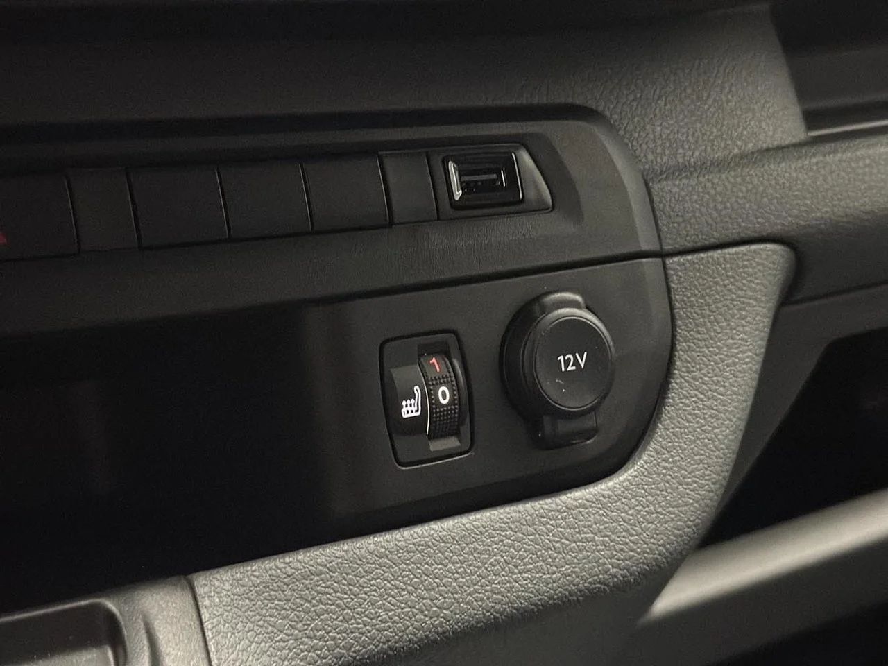 Fiat E-Scudo L2 75 kWh Navi CarPlay 3-sits 136hk – bild 20 av 22