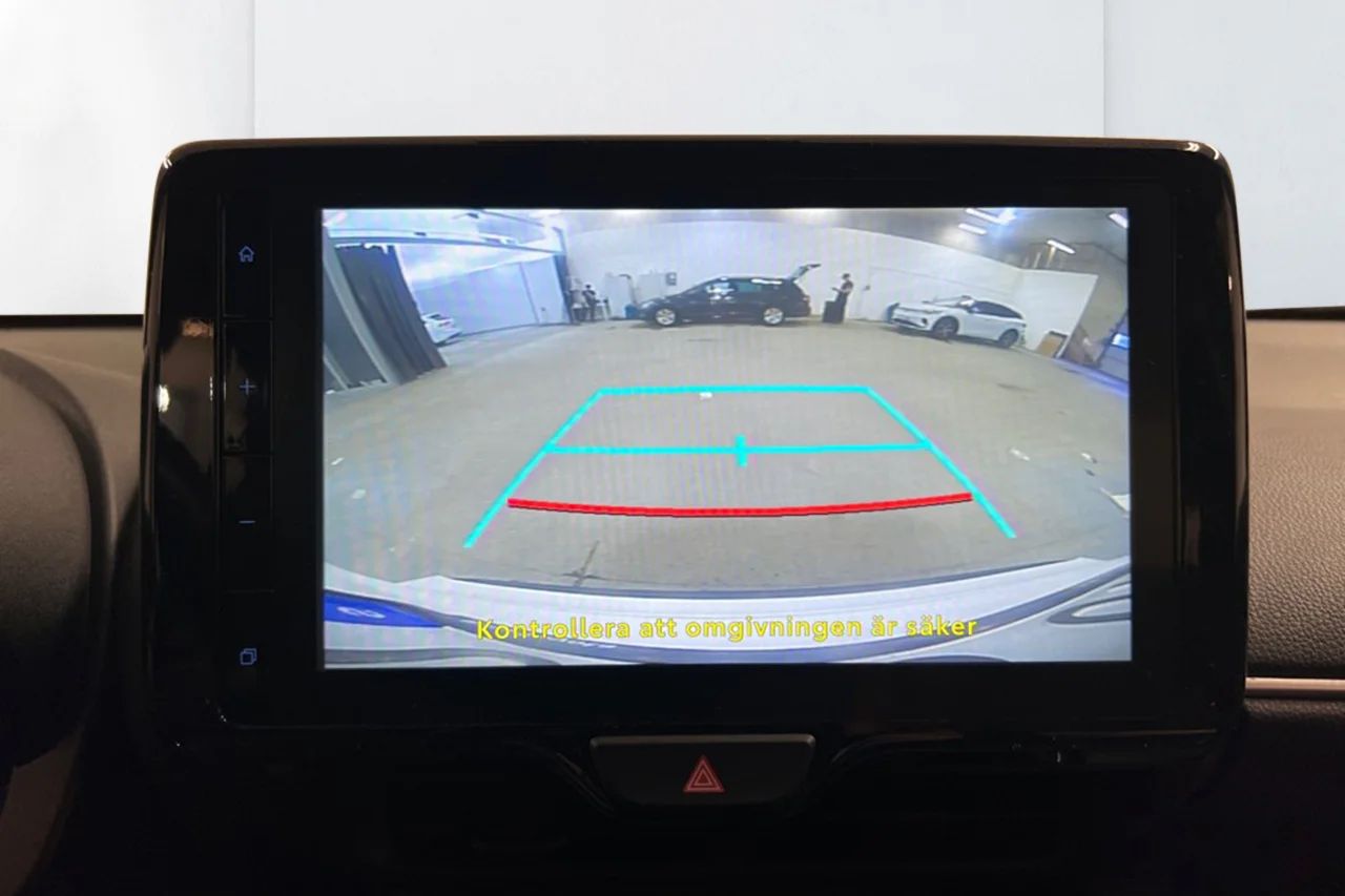 Toyota Yaris Cross Hybrid Active Plus Kamera Navi Kupévärm 116hk – bild 9 av 9