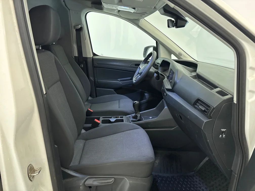 Volkswagen Caddy Cargo 2.0 TDI 4M Drag Inredd Värmare Kamera 122hk – bild 6 av 9