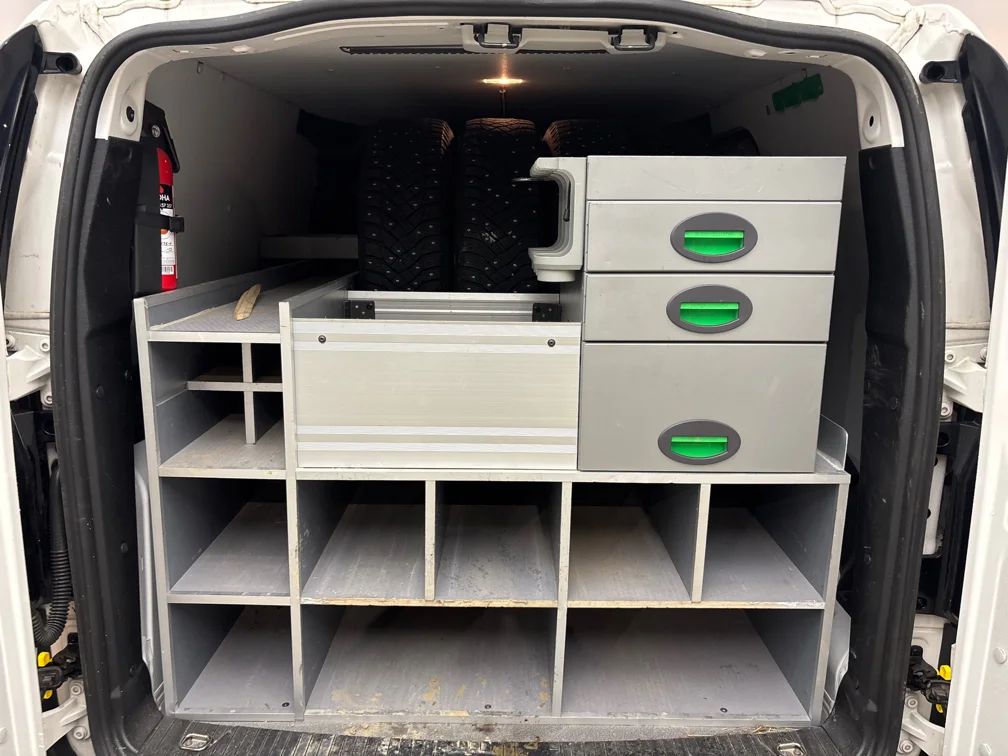 Volkswagen Caddy Cargo 2.0 TDI 4M Drag Inredd Värmare Kamera 122hk – bild 9 av 9