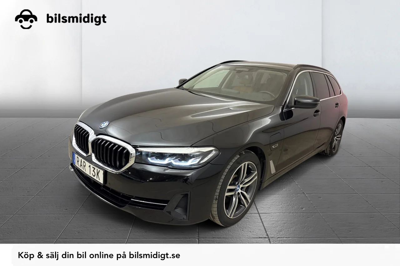 BMW 530e xDrive Touring Drag Live Cockpit Pro Navi Kamera 292hk – bild 1 av 10
