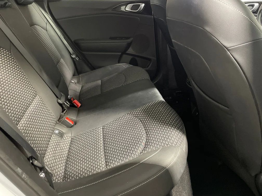 Kia Ceed SW Plug-in Advance Navi Kamera Kupévärm MOMS 141hk – bild 7 av 10