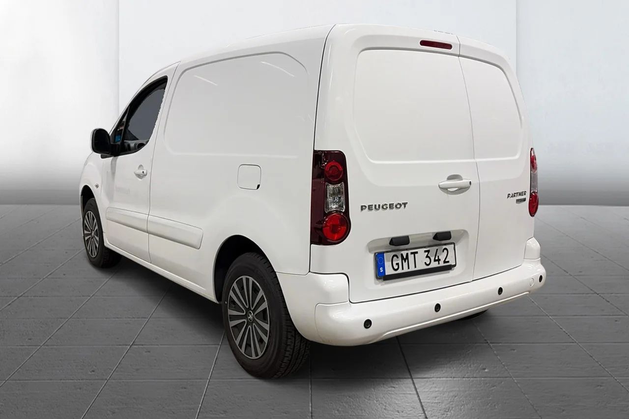 Peugeot Partner Electric 22.5 kWh 3-sits P-sens Pekskärm 67hk – bild 5 av 7