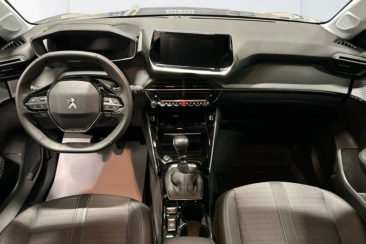 Peugeot 208 1.2 PureTech Allure LÅGMIL Kamera Cockpit MOMS 100hk – bild 8 av 9