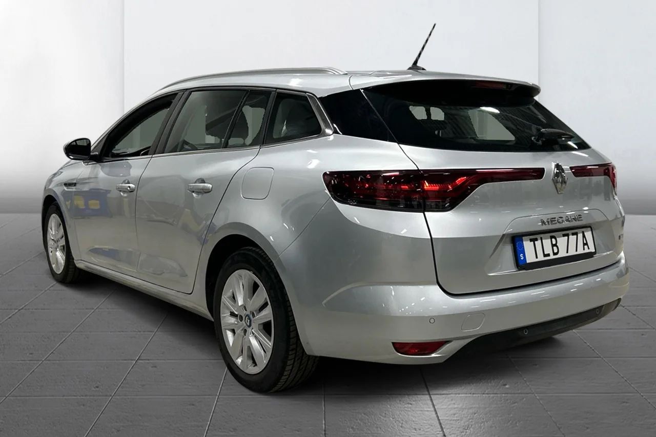 Renault Megane E-TECH Grandtour E-Tech Plug-in Navi LED MOMS 160hk – bild 5 av 8
