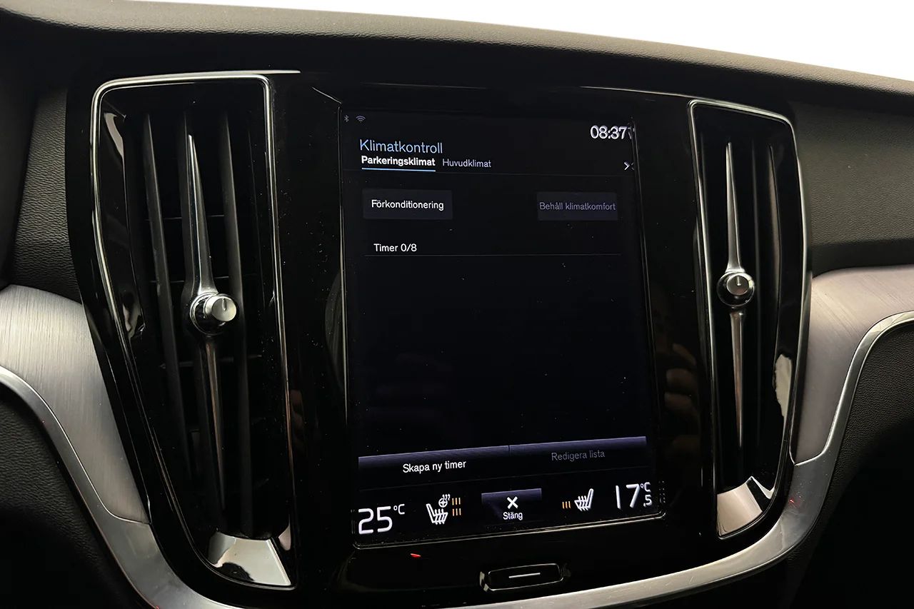 Volvo V60 Cross Country D4 AWD Värmare Pilot Assist VOC Navi 190hk – bild 25 av 35