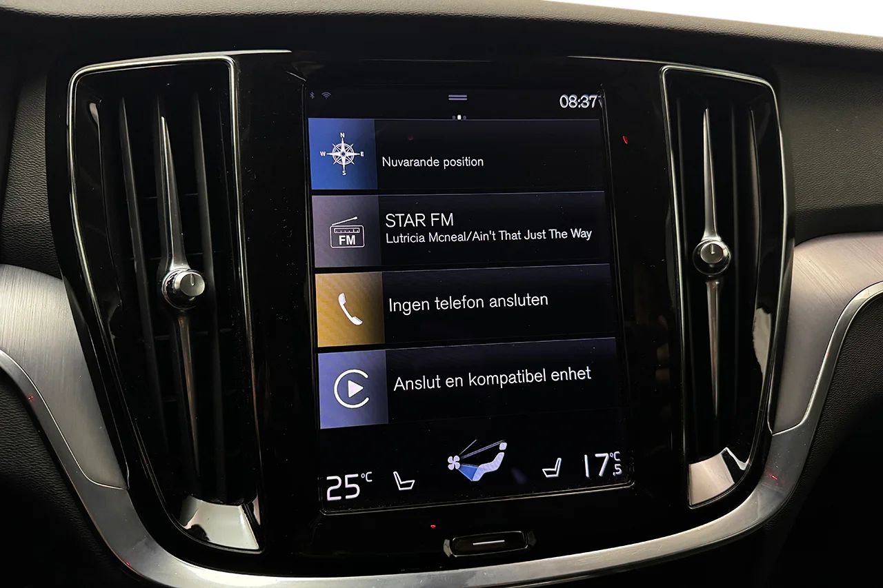 Volvo V60 Cross Country D4 AWD Värmare Pilot Assist VOC Navi 190hk – bild 27 av 35