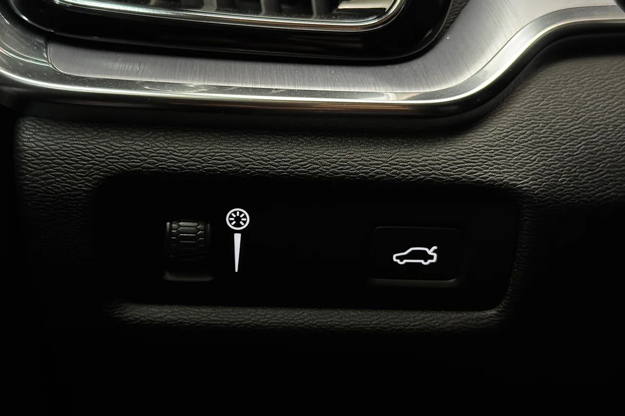Volvo V60 Cross Country D4 AWD Värmare Pilot Assist VOC Navi 190hk – bild 31 av 35