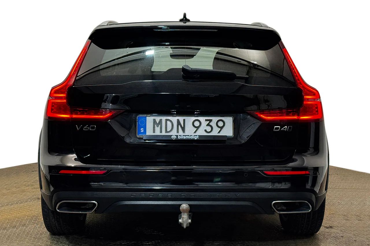 Volvo V60 Cross Country D4 AWD Värmare Pilot Assist VOC Navi 190hk – bild 6 av 35