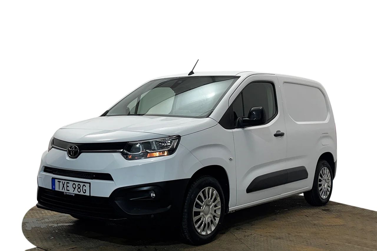 Toyota ProAce City 1.5D Automat 3-sits Inredd Kamera Filassist MOMS 130hk