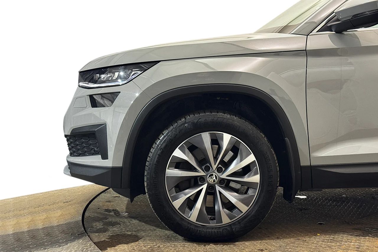 Skoda Kodiaq 2.0 TDI 4x4 Aut Drag Kamera Värmare 200hk – bild 10 av 36