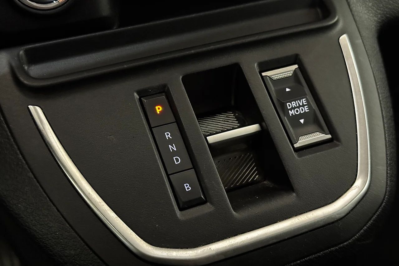 Opel Vivaro-e L3 Drag 2xSidodörr 3-sits Takräcke Kamera Navi CarPlay MOMS 136hk – bild 25 av 28