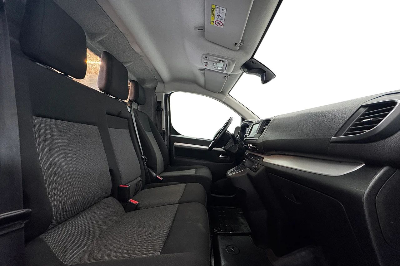 Opel Vivaro-e L3 Drag 2xSidodörr 3-sits Takräcke Kamera Navi CarPlay MOMS 136hk – bild 16 av 28