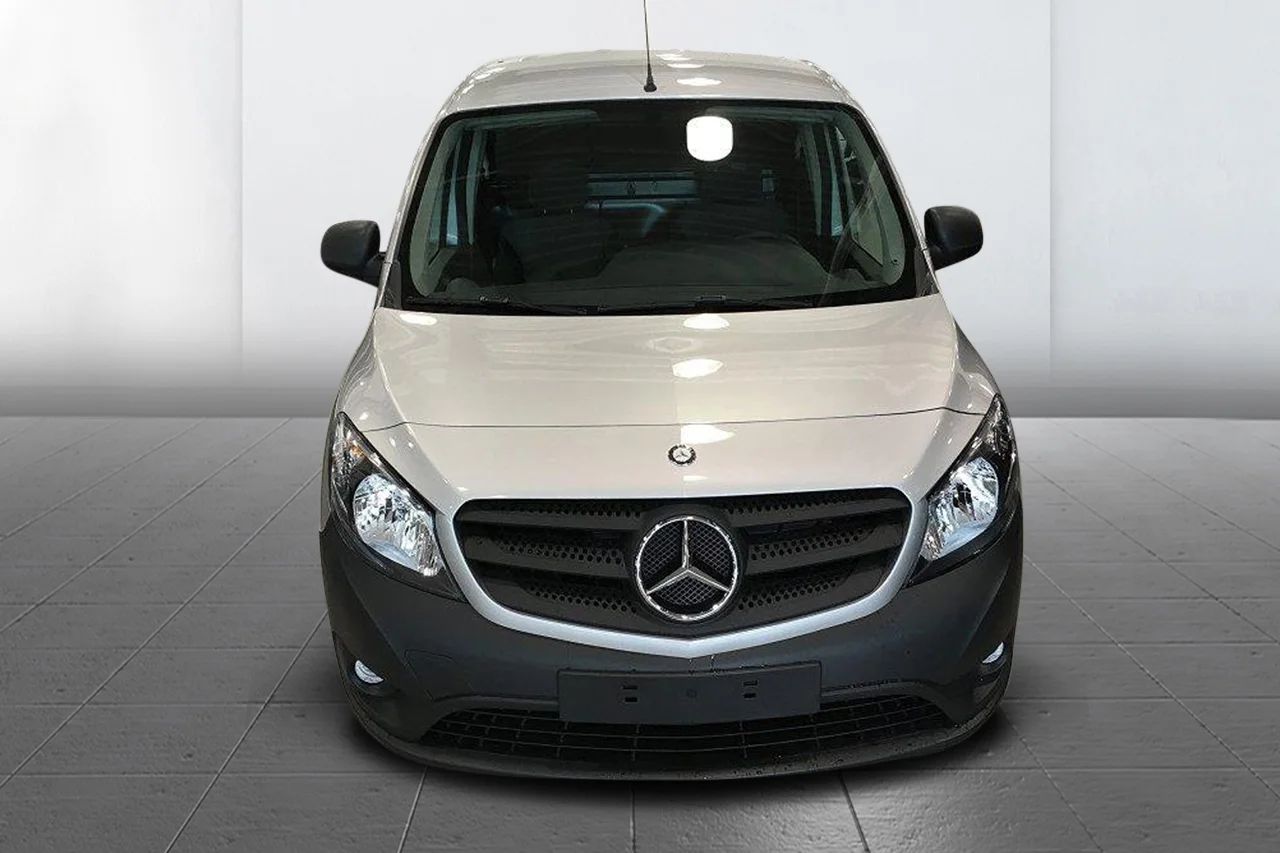 Mercedes-Benz Citan 111 CDI Skåp L2 Mellanvägg Metallic 110hk – bild 3 av 8
