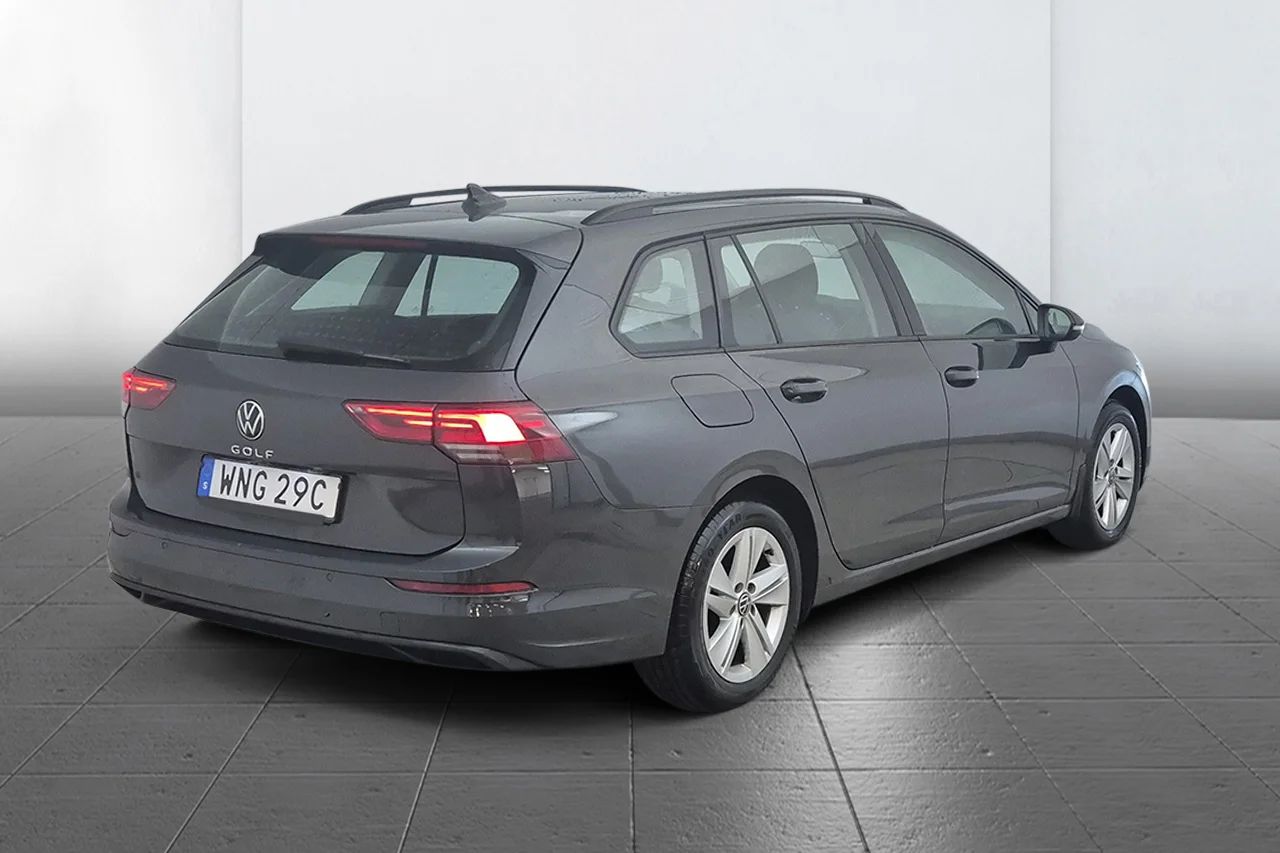 Volkswagen Golf Sportscombi 2.0 TDI Navi Kamera Rattvärme MOMS 116hk – bild 4 av 9
