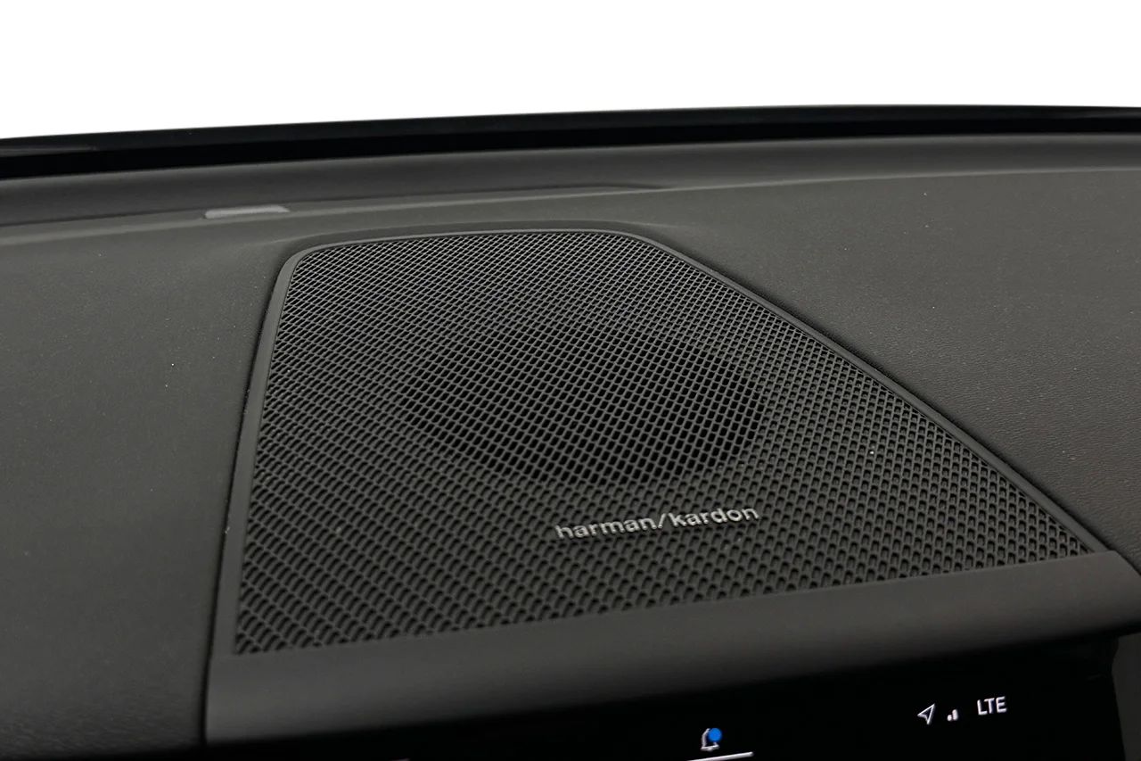 Volvo XC60 Recharge T6 AWD Plus Dark Drag Pano 360° P-Klimat MOMS 350hk – bild 25 av 40