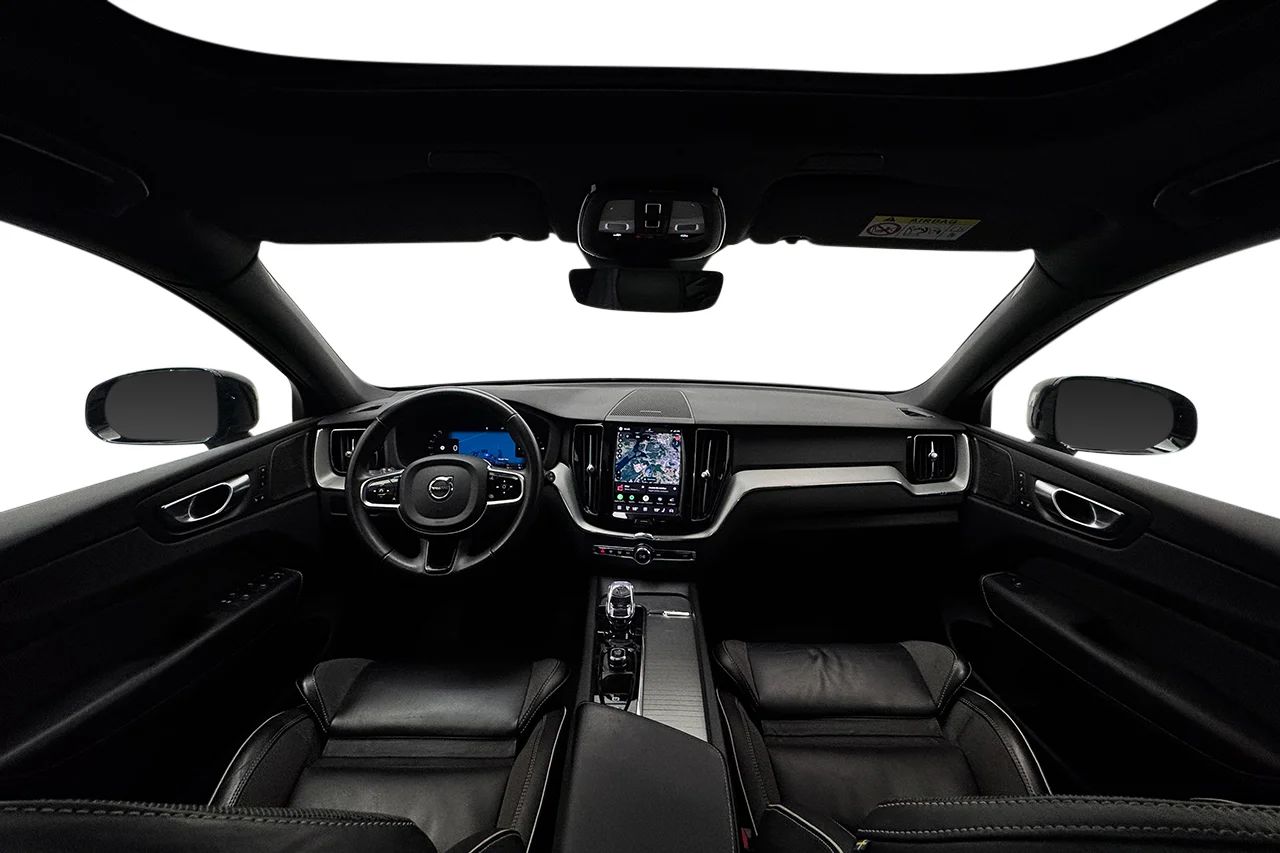 Volvo XC60 Recharge T6 AWD Plus Dark Drag Pano 360° P-Klimat MOMS 350hk – bild 18 av 40