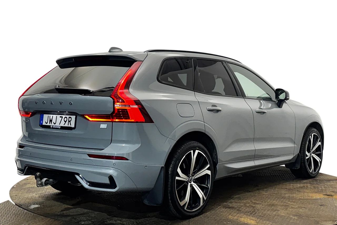 Volvo XC60 Recharge T6 AWD Plus Dark Drag Pano 360° P-Klimat MOMS 350hk – bild 5 av 40