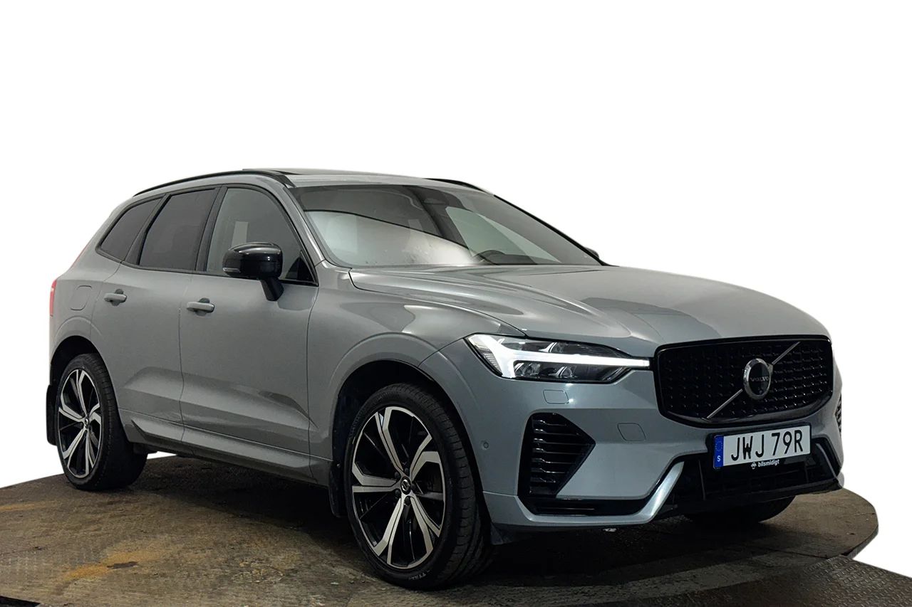 Volvo XC60 Recharge T6 AWD Plus Dark Drag Pano 360° P-Klimat MOMS 350hk – bild 3 av 40