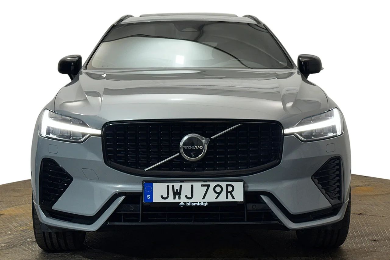 Volvo XC60 Recharge T6 AWD Plus Dark Drag Pano 360° P-Klimat MOMS 350hk – bild 2 av 40