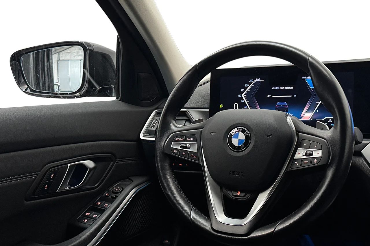 BMW 320d xDrive Touring Drag Värmare HiFi Navi MOMS 190hk – bild 15 av 39