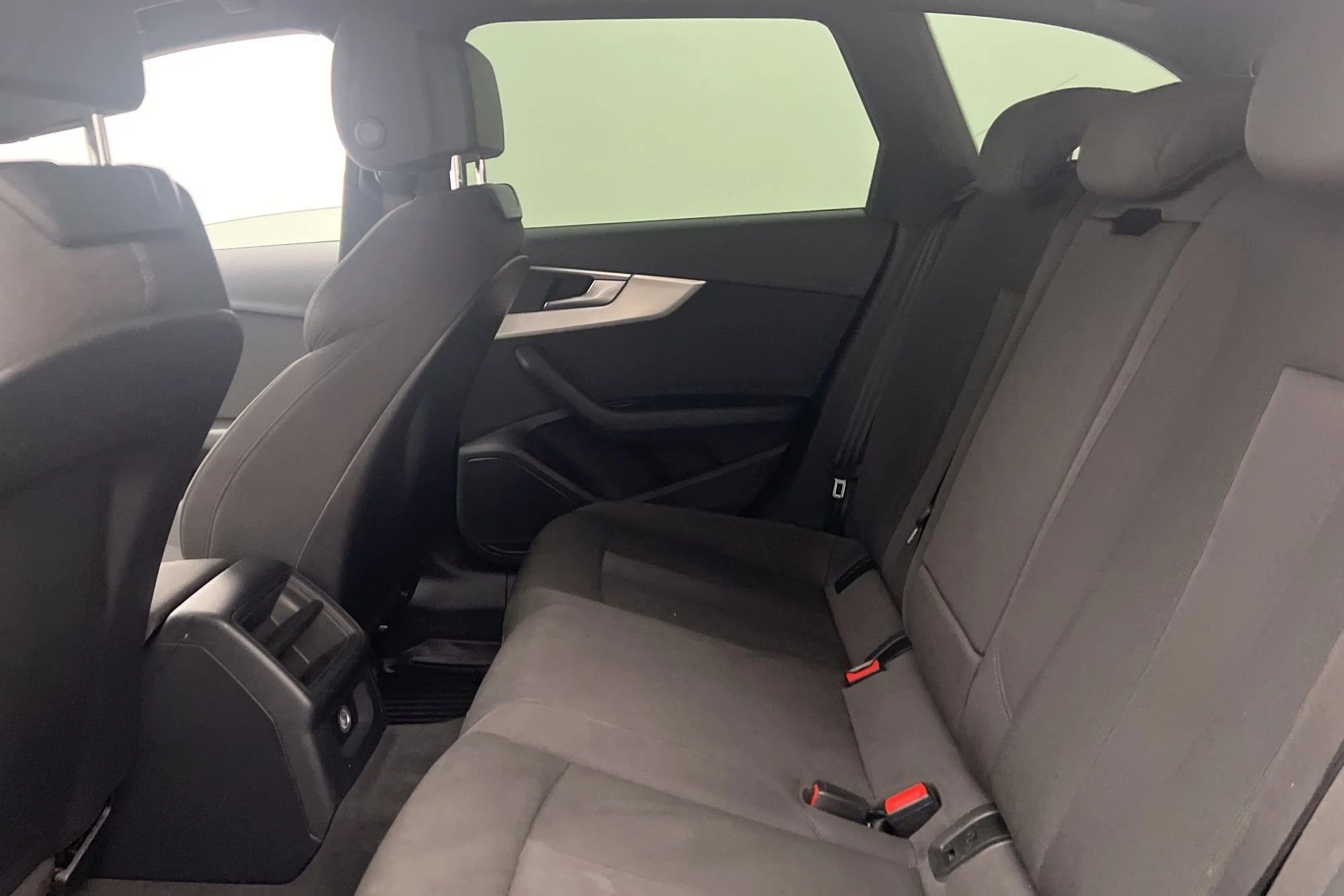 Audi A4 Avant 40 TDI quattro Drag Värmare Navi Kamera 190hk – bild 9 av 24