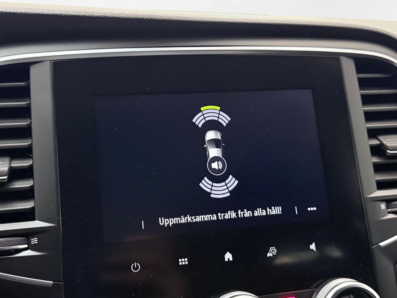 Renault Mégane E-Tech Plug-in Hybrid Grandtour Navigation App-Connect Cockpit P-Sensorer 160hk – bild 21 av 27