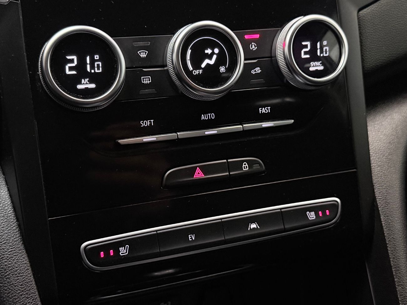 Renault Mégane E-Tech Plug-in Hybrid Grandtour Navigation App-Connect Cockpit P-Sensorer 160hk – bild 23 av 27
