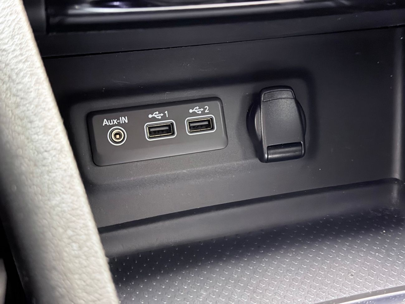 Renault Mégane E-Tech Plug-in Hybrid Grandtour Navigation App-Connect Cockpit P-Sensorer 160hk – bild 24 av 27