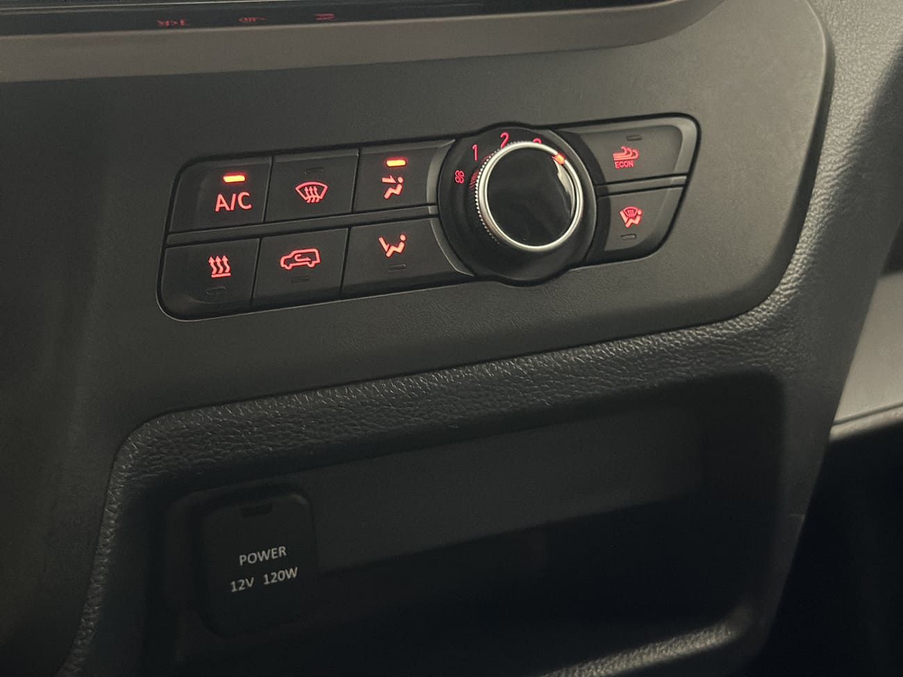Maxus e-Deliver 3 LWB 52.5 kWh L2H1 CCS CarPlay Backkamera Moms/Leasing – bild 19 av 22