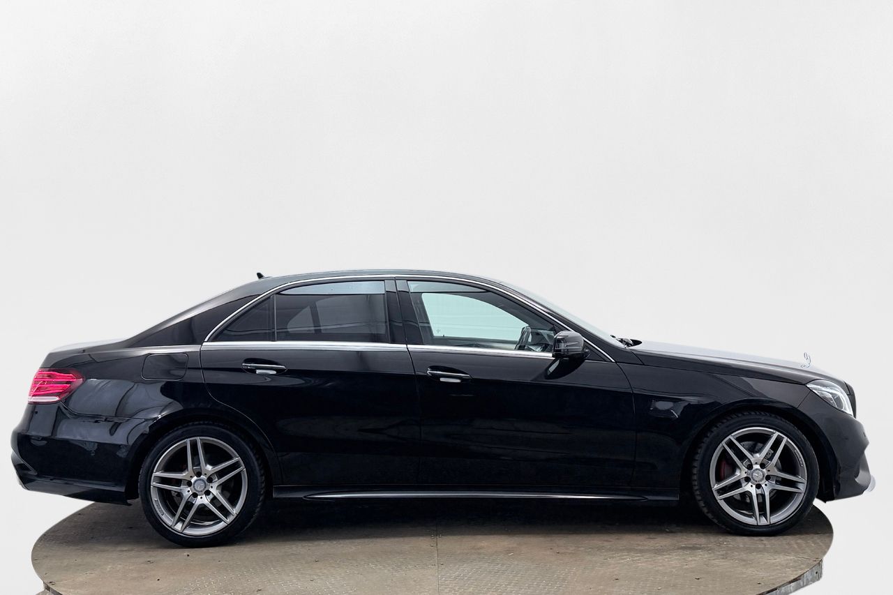 Mercedes-Benz E 250 CDI 4MATIC Automat Avantgarde AMG Sport Navigation Delläder Kamkedja 204hk – bild 4 av 31