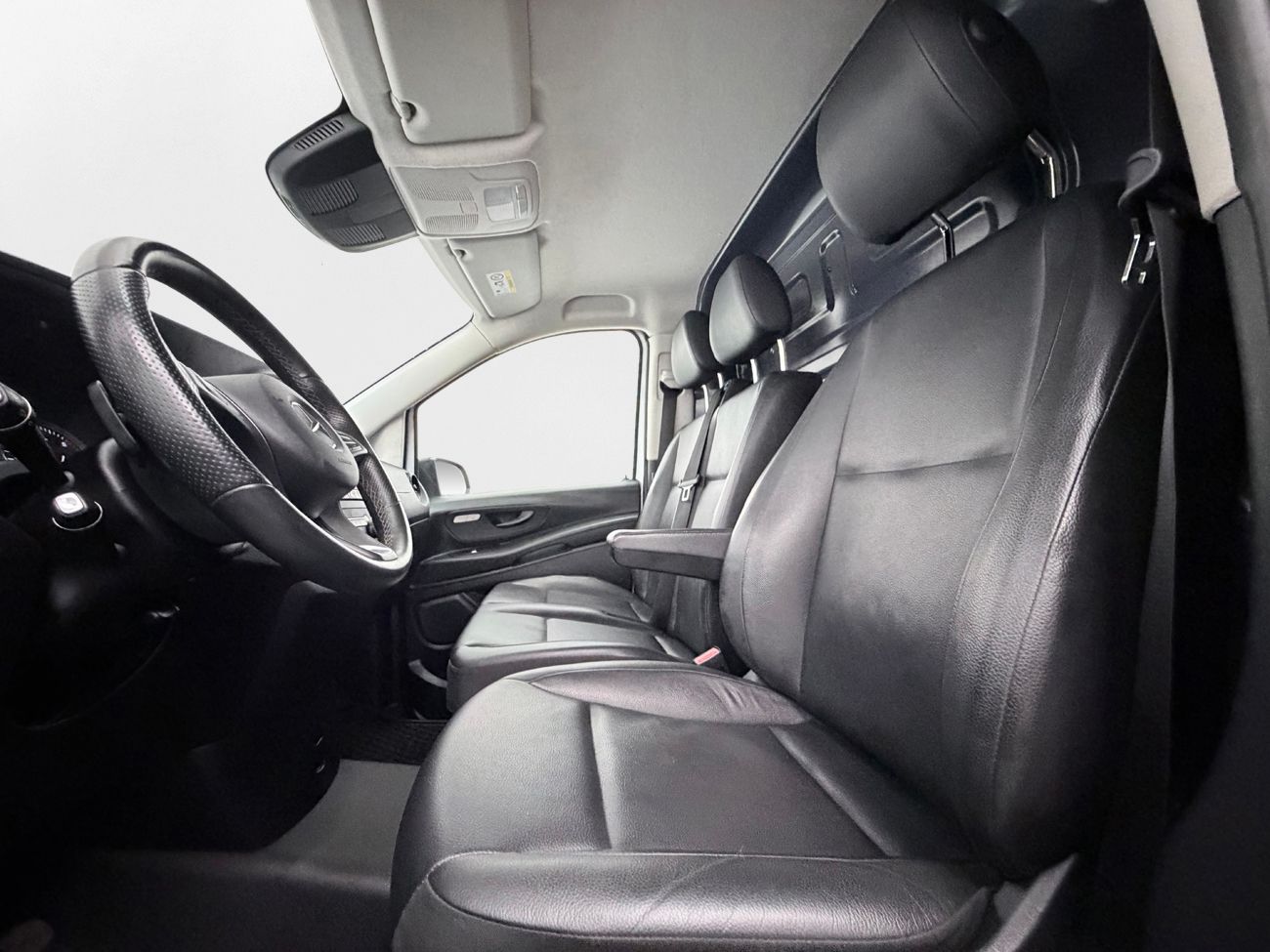 Mercedes-Benz Vito 119 CDI 2.8t L3 Extra Lång Dragkrok Läder Serviceinredd Navigation Backkamera 3-sits Moms/Leasing 190hk – bild 13 av 28