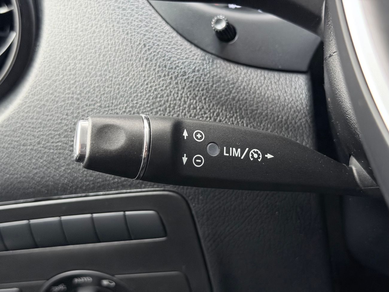 Mercedes-Benz Vito 119 CDI 2.8t L3 Extra Lång Dragkrok Läder Serviceinredd Navigation Backkamera 3-sits Moms/Leasing 190hk – bild 19 av 28