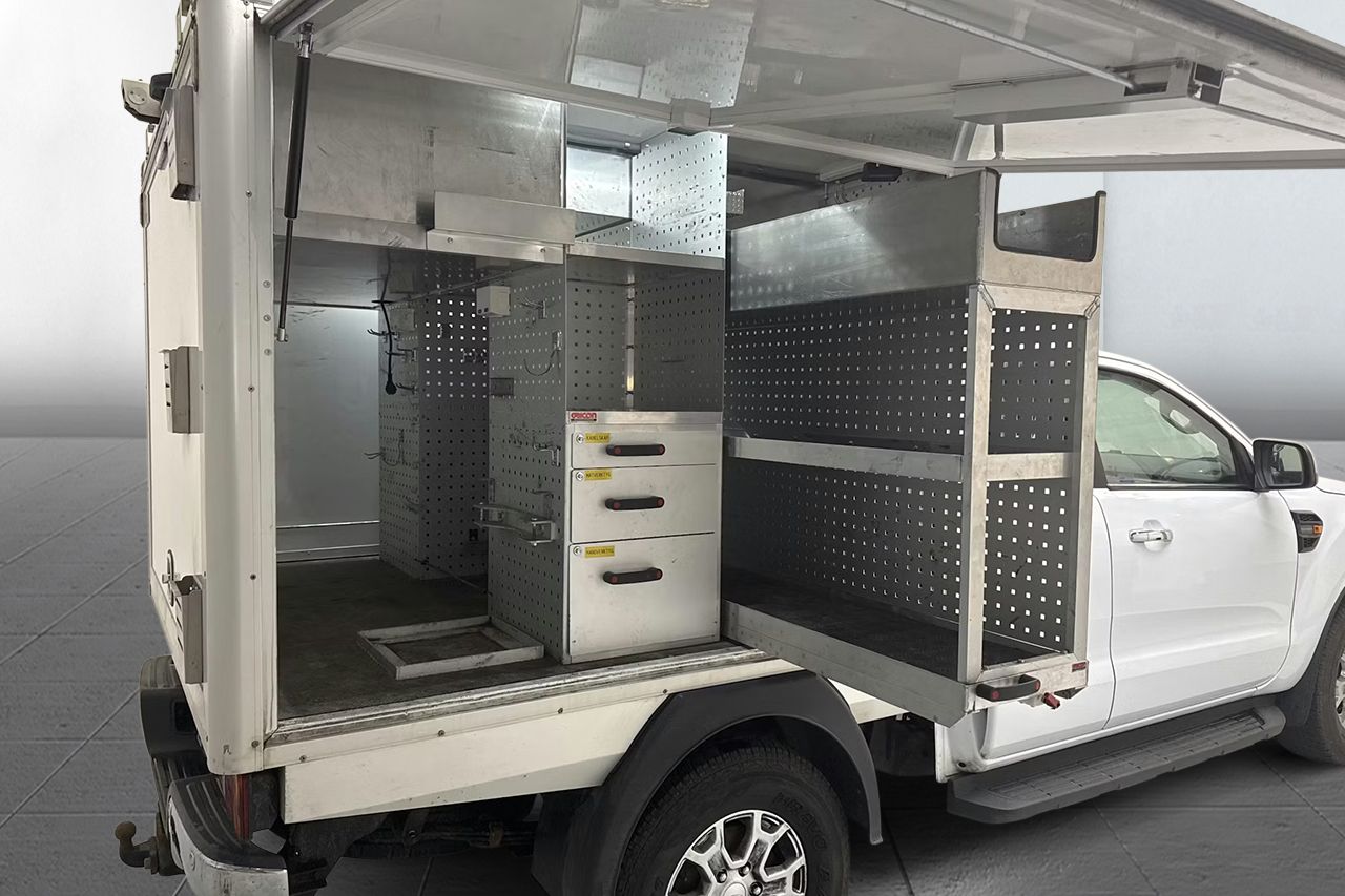 Ford Ranger SuperCab 2.0 4x4 Automat Dragkrok Clayton Verkstadsinredd Backkamera App-Connect Moms/Leasing 170hk – bild 11 av 13