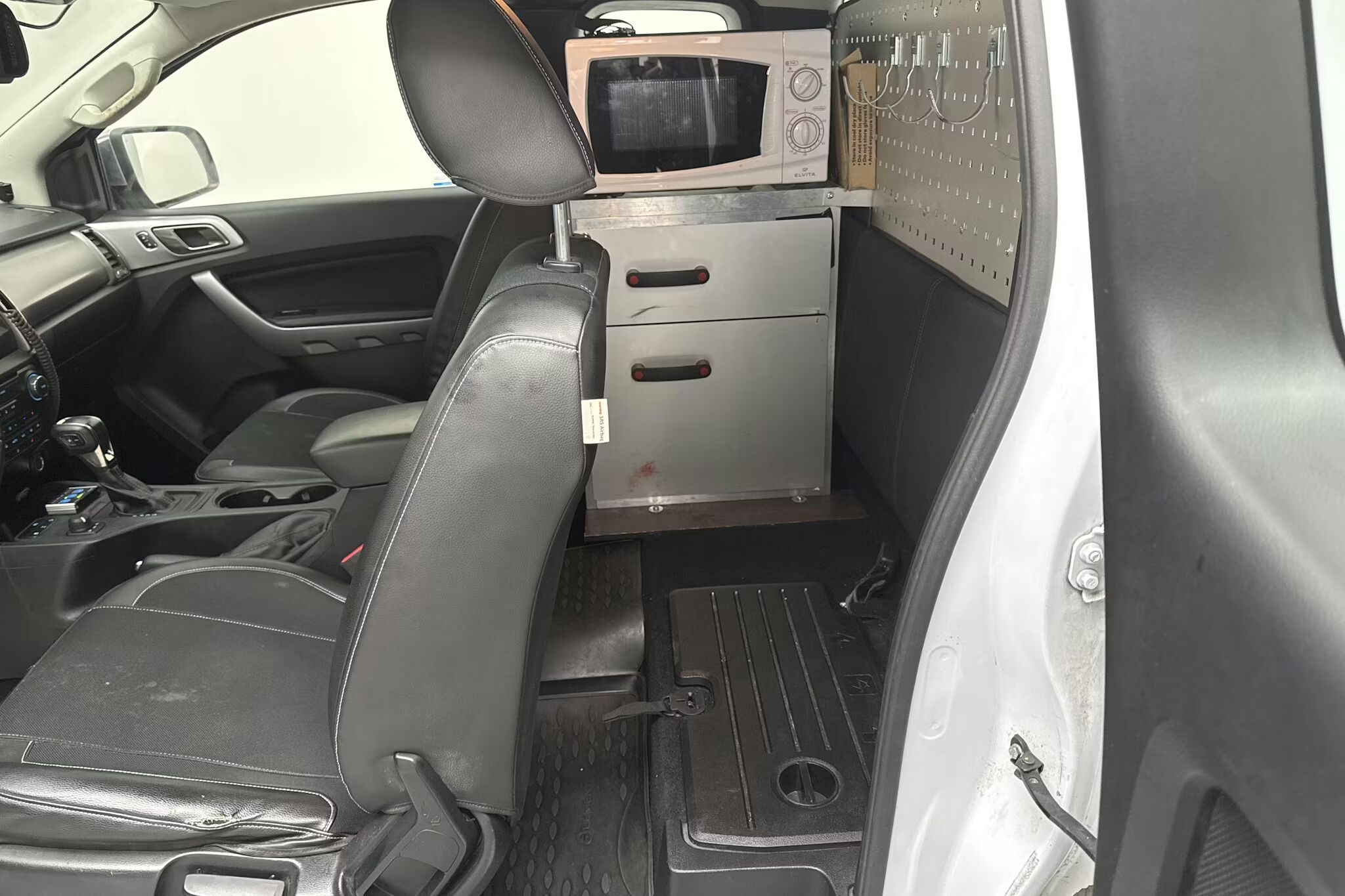 Ford Ranger SuperCab 2.0 4x4 Automat Dragkrok Clayton Verkstadsinredd Backkamera App-Connect Moms/Leasing 170hk – bild 4 av 13