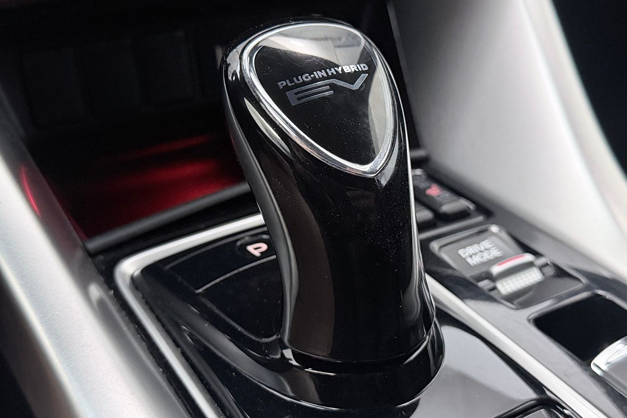 Mitsubishi Eclipse Cross Plug-In Hybrid 2.4 AWD Backkamera Körfilsassistans Keyless Moms/Leasing 188hk – bild 20 av 27
