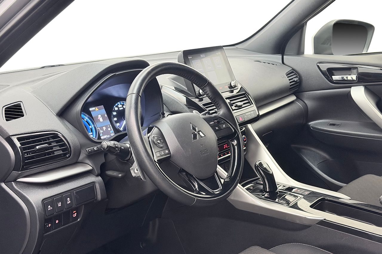 Mitsubishi Eclipse Cross Plug-In Hybrid 2.4 AWD Backkamera Körfilsassistans Keyless Moms/Leasing 188hk – bild 11 av 27